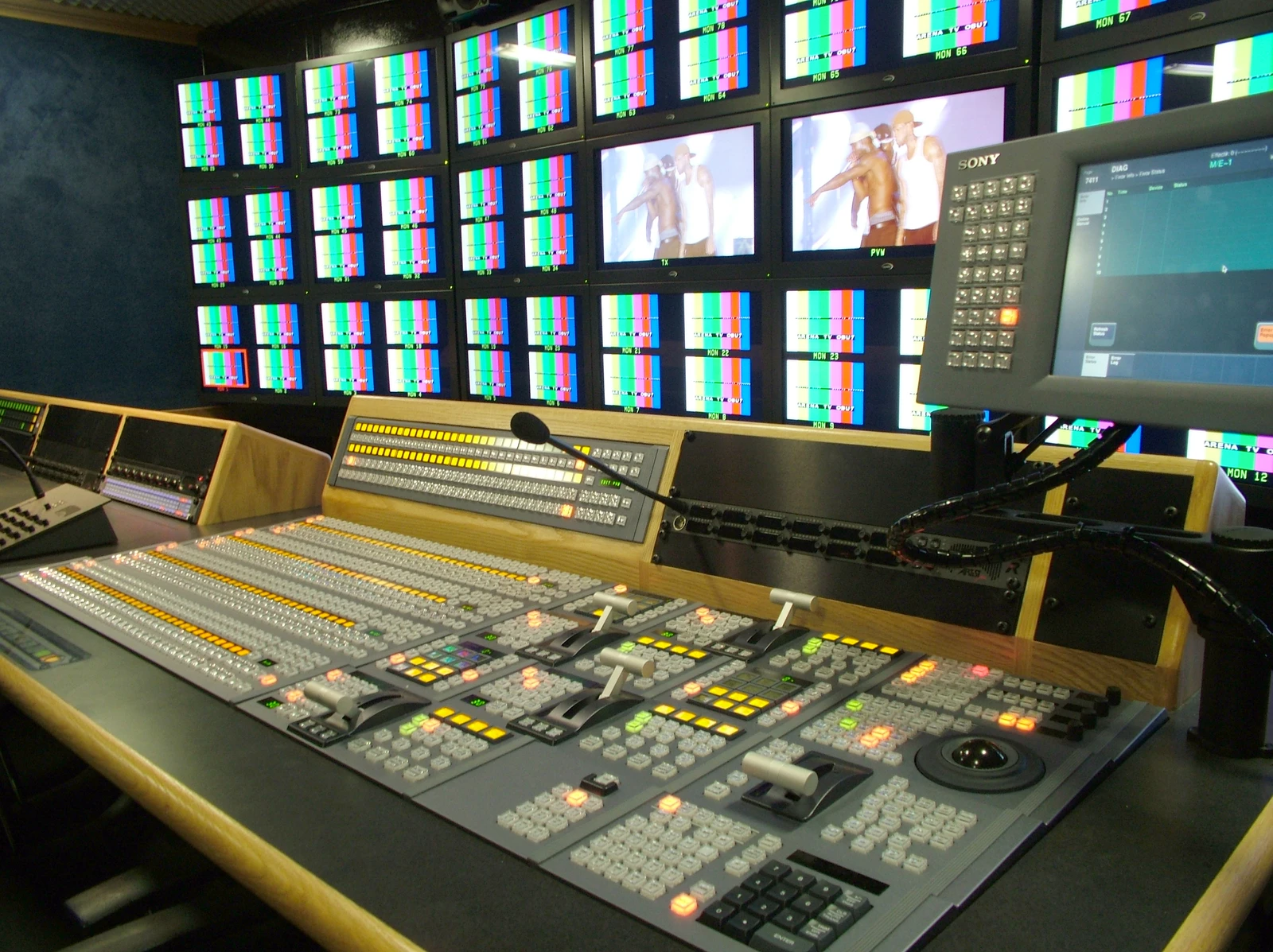 U7 Vision Mixer