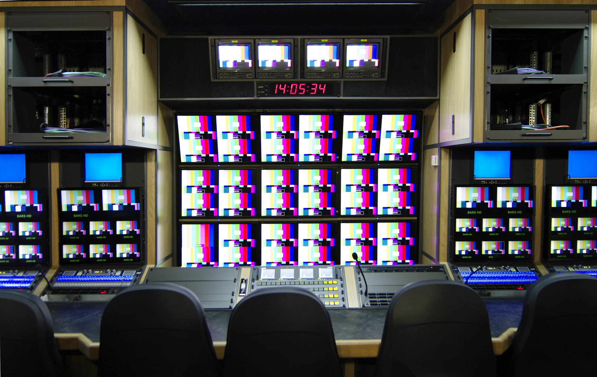 vt7_tape_director